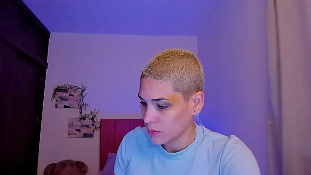 Charlee pink online show from January 2026 10:14:02 PM