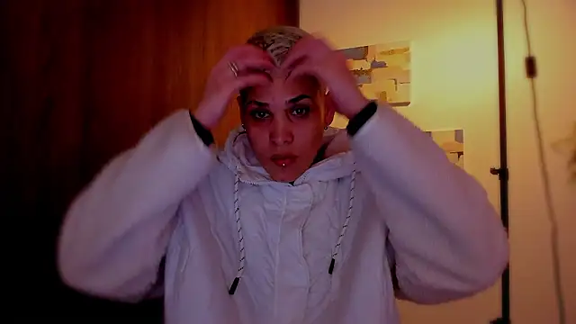 Charlee pink online show from March 2026 07:01:02 AM