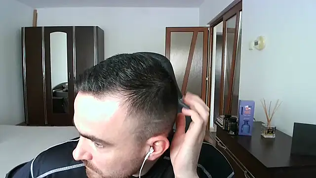 mu5clemania2 online show from April 2026 12:17:01 PM