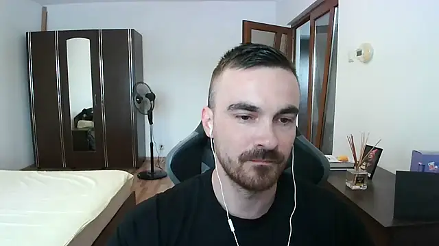 Snapshot of mu5clemania2 chatting on July 2026 01:36:01 PM mu5clemania2 online show from July 2026 01:36:01 PM