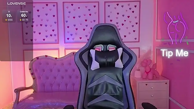 ailen t online show from October 2025 03:02:02 AM