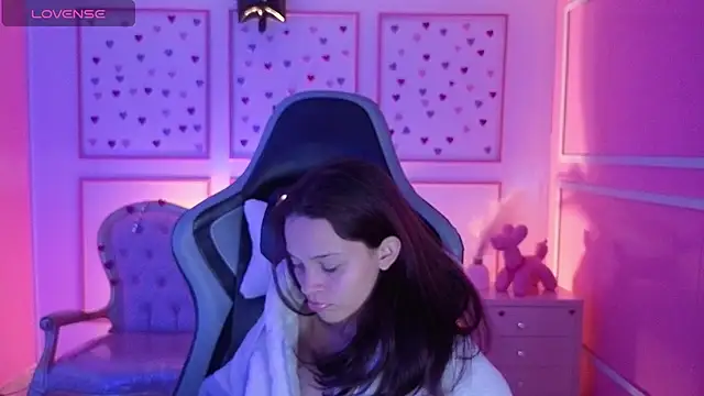 ailen t online show from October 2025 02:45:01 AM