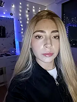 channel blonde a online show from October 2025 04:59:02 AM