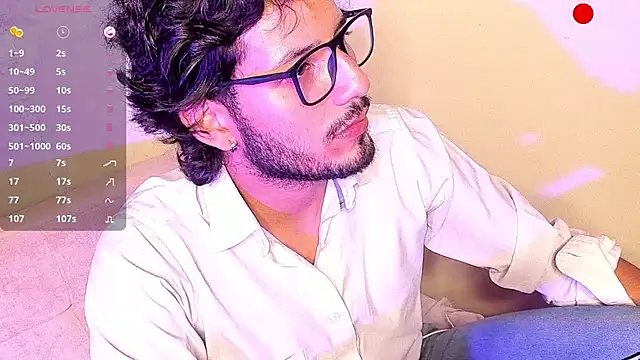 Nicholasrodrii online show from December 2024 03:49:01 AM