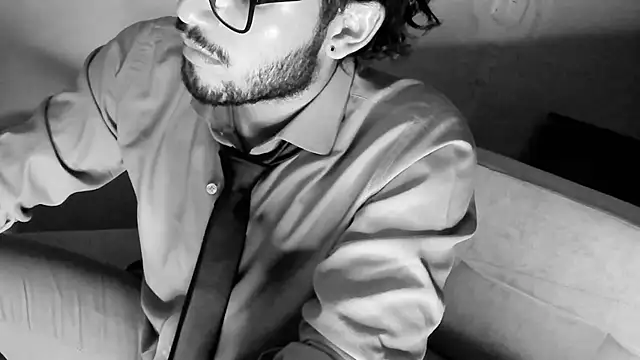 Nicholasrodrii online show from March 2025 04:17:02 AM