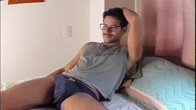 Nicholasrodrii online show from March 2026 08:48:01 PM