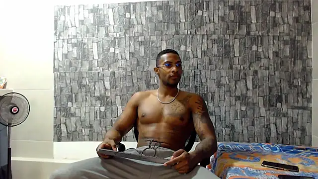 Snapshot of Joseephjackson chatting on December 2024 04:44:02 PM Joseephjackson online show from December 2024 04:44:02 PM