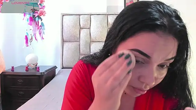 brianaGuzman online show from October 2025 07:42:02 PM