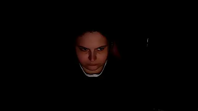 WhisperInTheDarkk online show from June 2026 05:08:01 PM