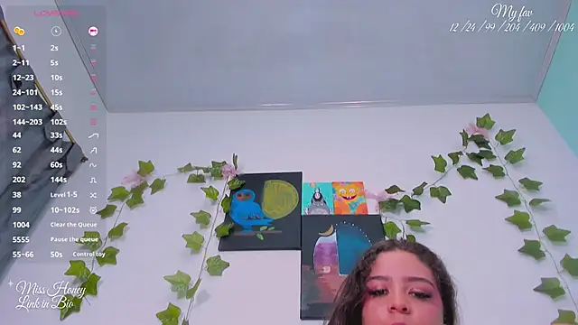 Snapshot of Mxss_Honey chatting on October 2025 09:32:01 AM Mxss Honey online show from October 2025 09:32:01 AM