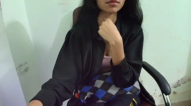 Srabontii online show from February 2025 04:18:02 AM