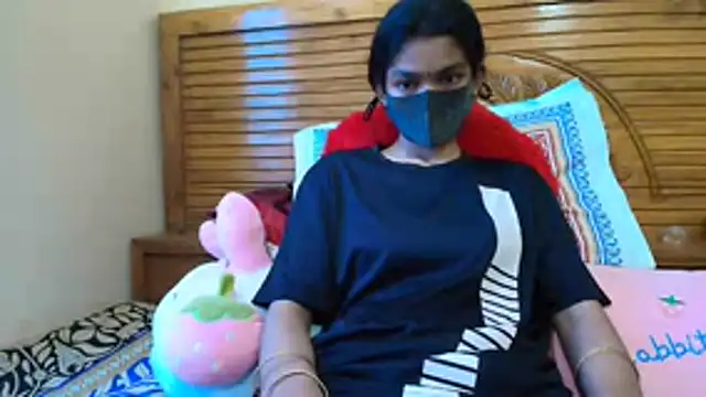 Srabontii online show from October 2025 09:32:01 AM