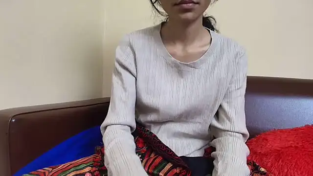 Srabontii online show from November 2025 08:32:01 PM