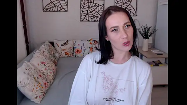 pepper milf online show from June 2026 03:10:02 PM