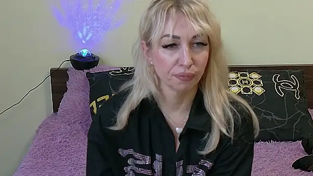 Denny Brenda online show from January 2025 08:41:02 AM