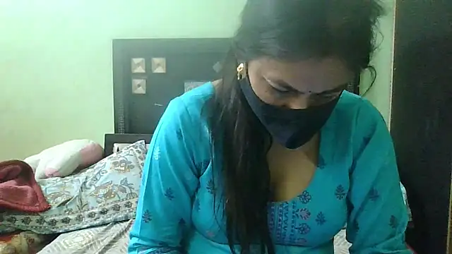 couplesuni online show from December 2024 04:53:01 AM