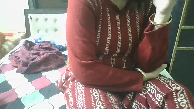 couplesuni online show from December 2024 10:49:01 AM