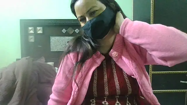 couplesuni online show from January 2025 04:06:02 AM