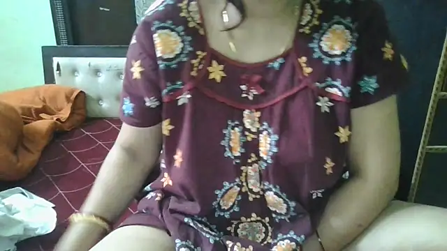 couplesuni online show from October 2025 09:18:01 AM