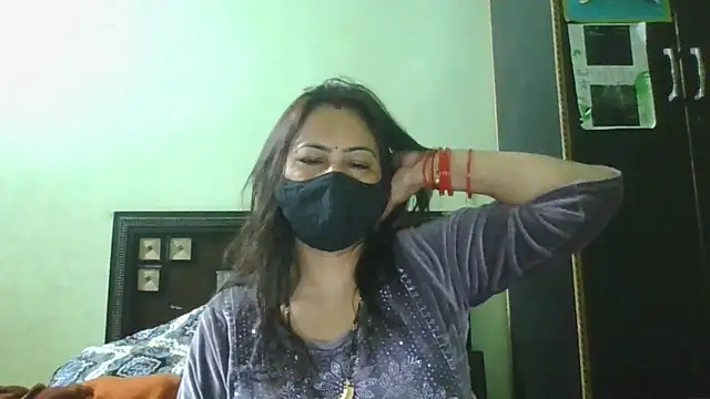 couplesuni online show from February 2026 05:01:01 AM