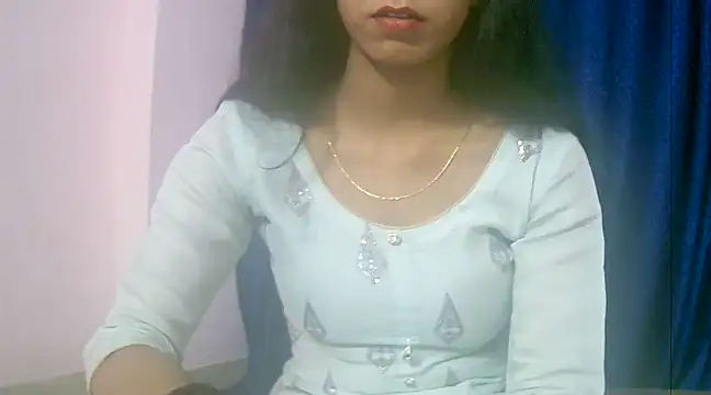 Snapshot of Cute_Sanna chatting on January 2025 07:49:01 PM Cute Sanna online show from January 2025 07:49:01 PM