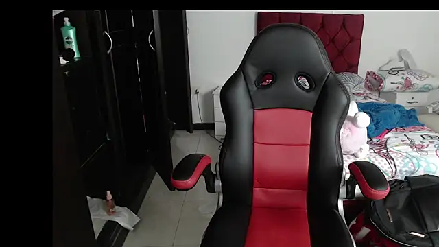 Snapshot of kayla_k18 chatting on December 2024 03:32:02 PM kayla k18 online show from December 2024 03:32:02 PM