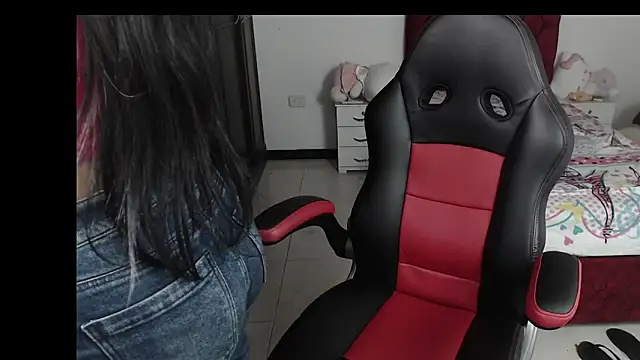 Snapshot of kayla_k18 chatting on January 2025 09:30:02 PM kayla k18 online show from January 2025 09:30:02 PM