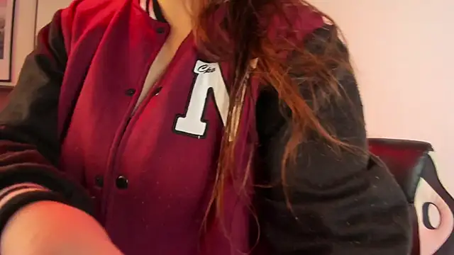 Alaia Cute online show from September 2025 03:40:02 AM