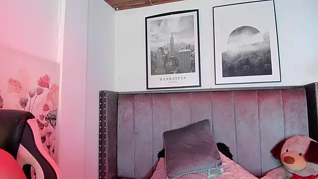 Alaia Cute online show from October 2025 03:15:02 AM