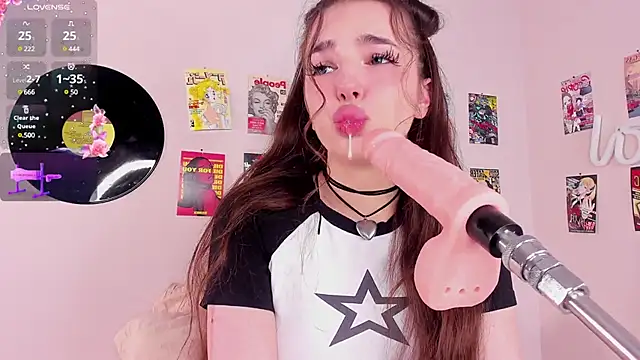 Snapshot of LosAlicee chatting on December 2024 07:15:02 AM LosAlicee online show from December 2024 07:15:02 AM