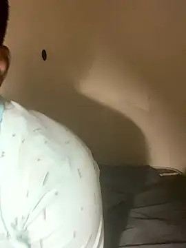 Snapshot of abdoul- chatting on December 2024 11:24:02 PM abdoul- online show from December 2024 11:24:02 PM