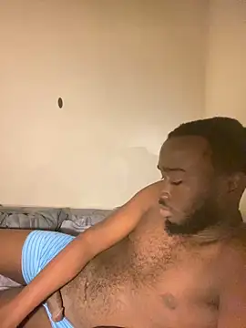 Snapshot of abdoul- chatting on December 2024 06:06:02 AM abdoul- online show from December 2024 06:06:02 AM