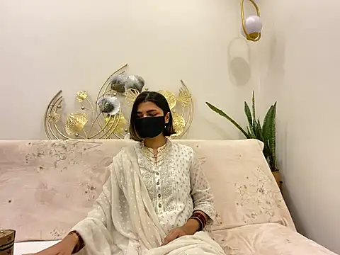 MaYaa  11 online show from February 2025 12:14:02 PM