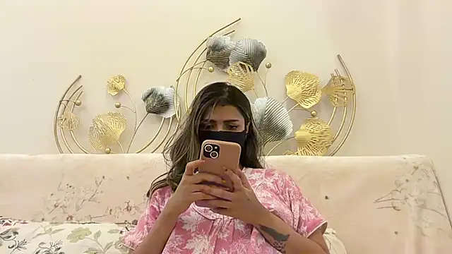 Snapshot of MaYaa__11 chatting on May 2026 07:36:01 AM MaYaa 11 online show from May 2026 07:36:01 AM