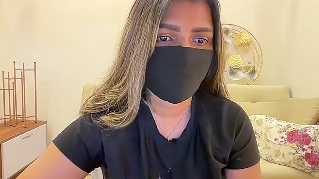 Snapshot of MaYaa__11 chatting on July 2026 07:59:01 AM MaYaa 11 online show from July 2026 07:59:01 AM