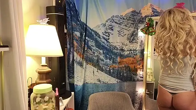 Snapshot of cunty_tranny_lydia chatting on January 2025 04:00:01 AM cunty tranny lydia online show from January 2025 04:00:01 AM