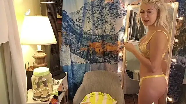 Snapshot of cunty_tranny_lydia chatting on February 2025 12:59:01 AM cunty tranny lydia online show from February 2025 12:59:01 AM