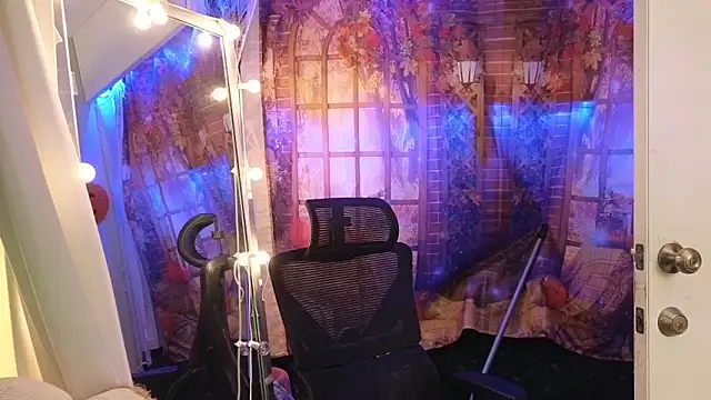 Snapshot of cunty_tranny_lydia chatting on October 2025 04:10:02 AM cunty tranny lydia online show from October 2025 04:10:02 AM