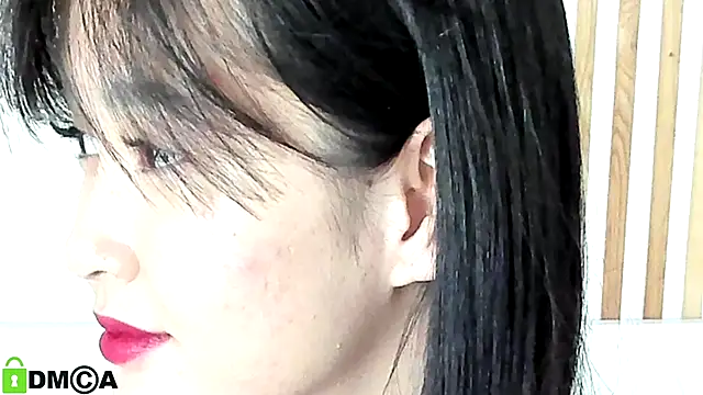 Lola Peach online show from December 2024 10:08:01 AM