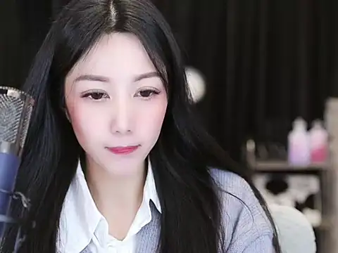 Nuyoah-77 online show from February 2025 04:11:01 PM