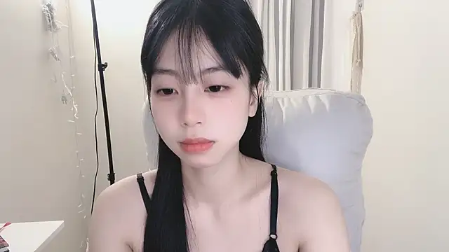 Snapshot of -Hottie chatting on March 2025 07:03:02 PM -Hottie online show from March 2025 07:03:02 PM