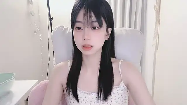 Snapshot of -Hottie chatting on March 2025 04:51:02 PM -Hottie online show from March 2025 04:51:02 PM