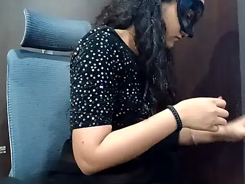 GoldnessAishu online show from January 2025 04:30:01 PM