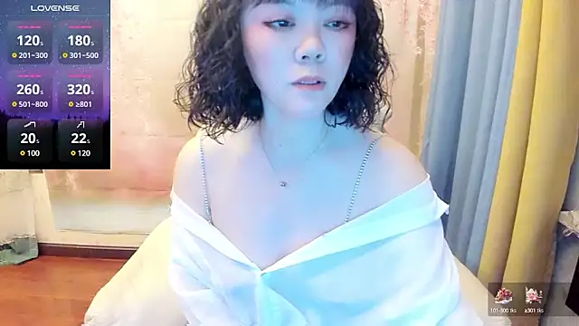 Pennyee online show from February 2025 12:45:02 PM