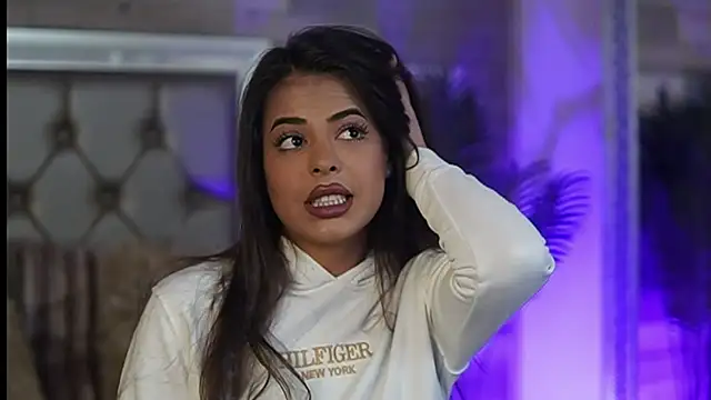 Snapshot of KeylaConner chatting on October 2025 03:51:02 AM KeylaConner online show from October 2025 03:51:02 AM