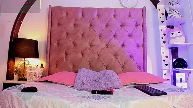 LadyAvalon online show from February 2025 07:47:01 PM