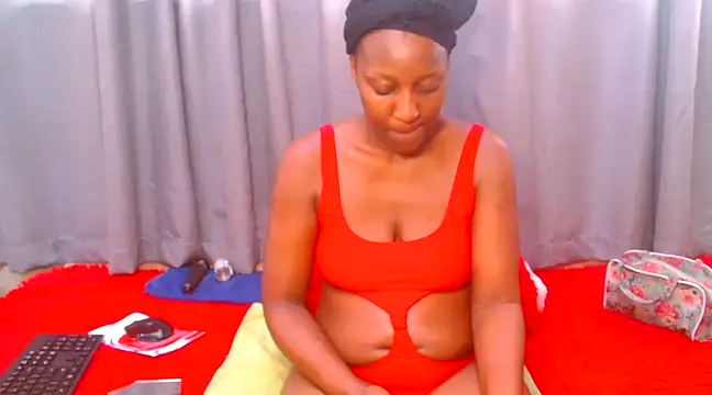 Snapshot of SexyCamilaxx chatting on February 2025 09:03:01 AM SexyCamilaxx online show from February 2025 09:03:01 AM