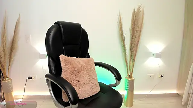 RyliieHunter online show from December 2024 02:53:01 AM