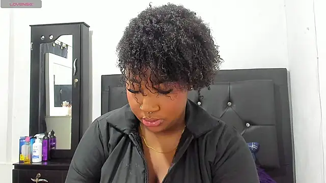 Natassha brown1 online show from October 2025 01:28:02 PM