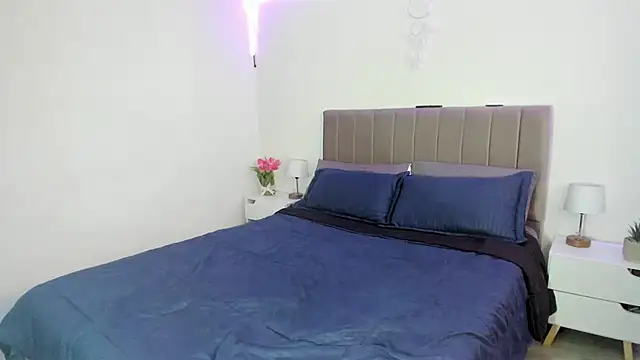 Snapshot of Ori_valentina chatting on October 2025 06:52:02 PM Ori valentina online show from October 2025 06:52:02 PM